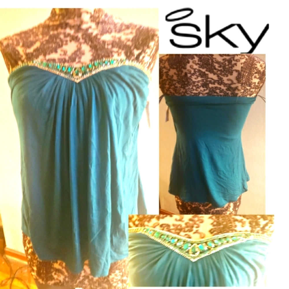 Sky green strapless rhinestone top. Sz Med